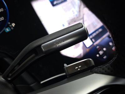 MERCEDES-BENZ EQS - 9