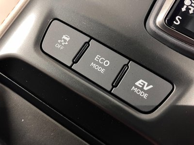 صورة 26 لـ 2024 Lexus LBX