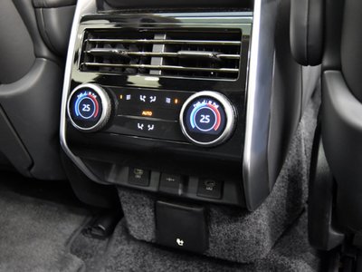 2025 LAND Rover RANGE ROVER thumbnail 28