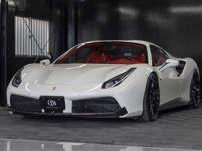 FERRARI 488 - 1