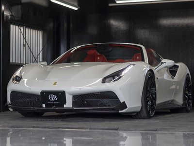 FERRARI 488 - 4