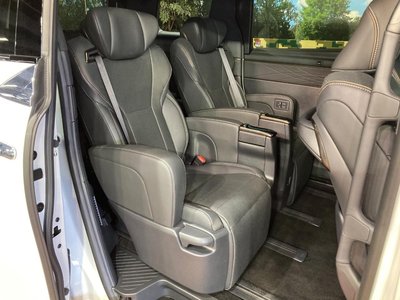 TOYOTA ALPHARD - 9