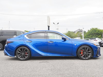 LEXUS IS - 9