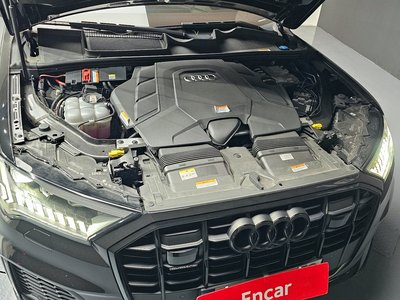 AUDI Q7 - 7