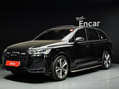 AUDI Q7 - 1