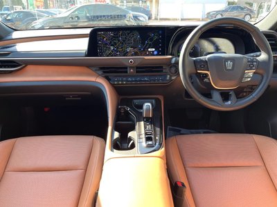 TOYOTA CROWN SPORT - 2