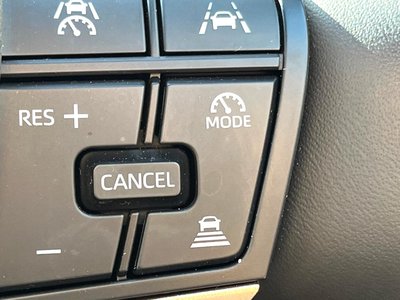 TOYOTA CROWN SPORT - 9