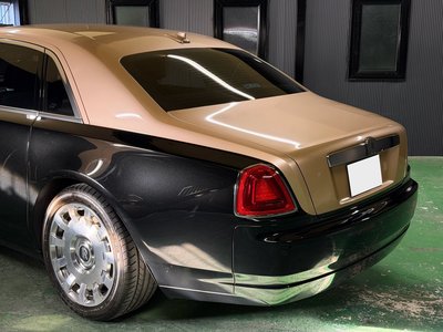 ROLLS-ROYCE GHOST - 10