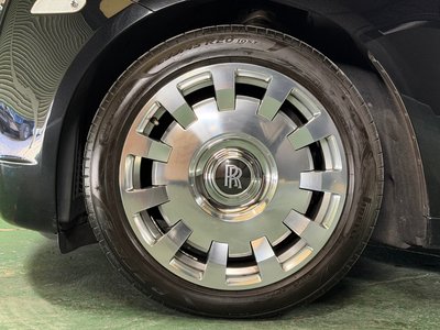 ROLLS-ROYCE GHOST - 7