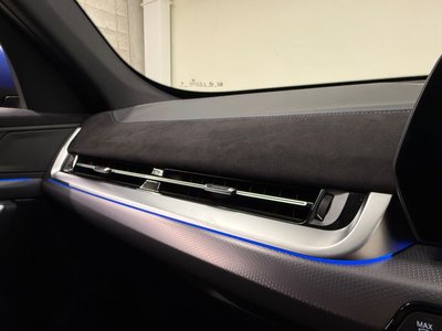 2025 BMW X1 — миниатюра 30