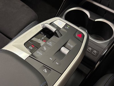 2025 BMW X1 — миниатюра 19