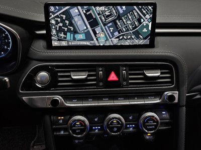 2021 Genesis THE NEW G70 — миниатюра 20