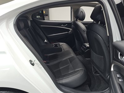 2021 Genesis THE NEW G70 — миниатюра 17