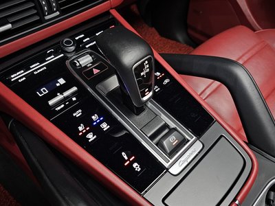 صورة مصغرة 12 لـ 2021 Porsche CAYENNE