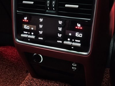 صورة مصغرة 23 لـ 2021 Porsche CAYENNE
