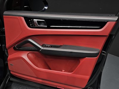 صورة مصغرة 14 لـ 2021 Porsche CAYENNE