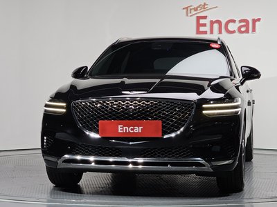 صورة 2 لـ 2021 GENESIS GV70