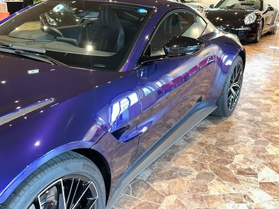 ASTON MARTIN VANTAGE - 6