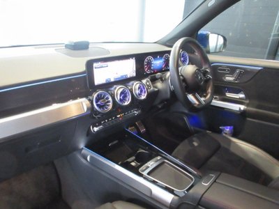 2025 Mercedes-BENZ GLB 照片 10