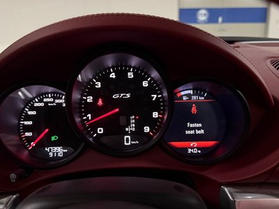 صورة 8 لـ 2023 Porsche 718
