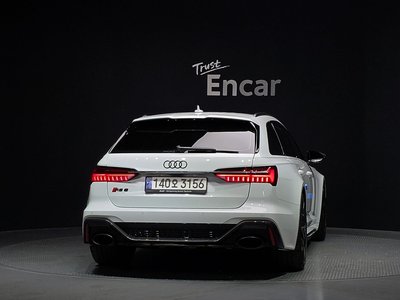 صورة 3 لـ 2023 AUDI RS6
