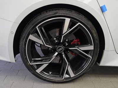 صورة 6 لـ 2023 AUDI RS6