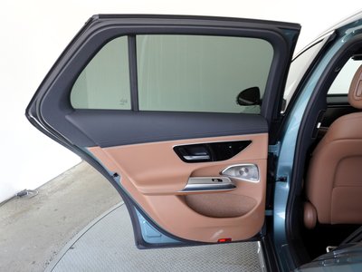 صورة مصغرة 32 لـ 2024 Mercedes-BENZ E-CLASS