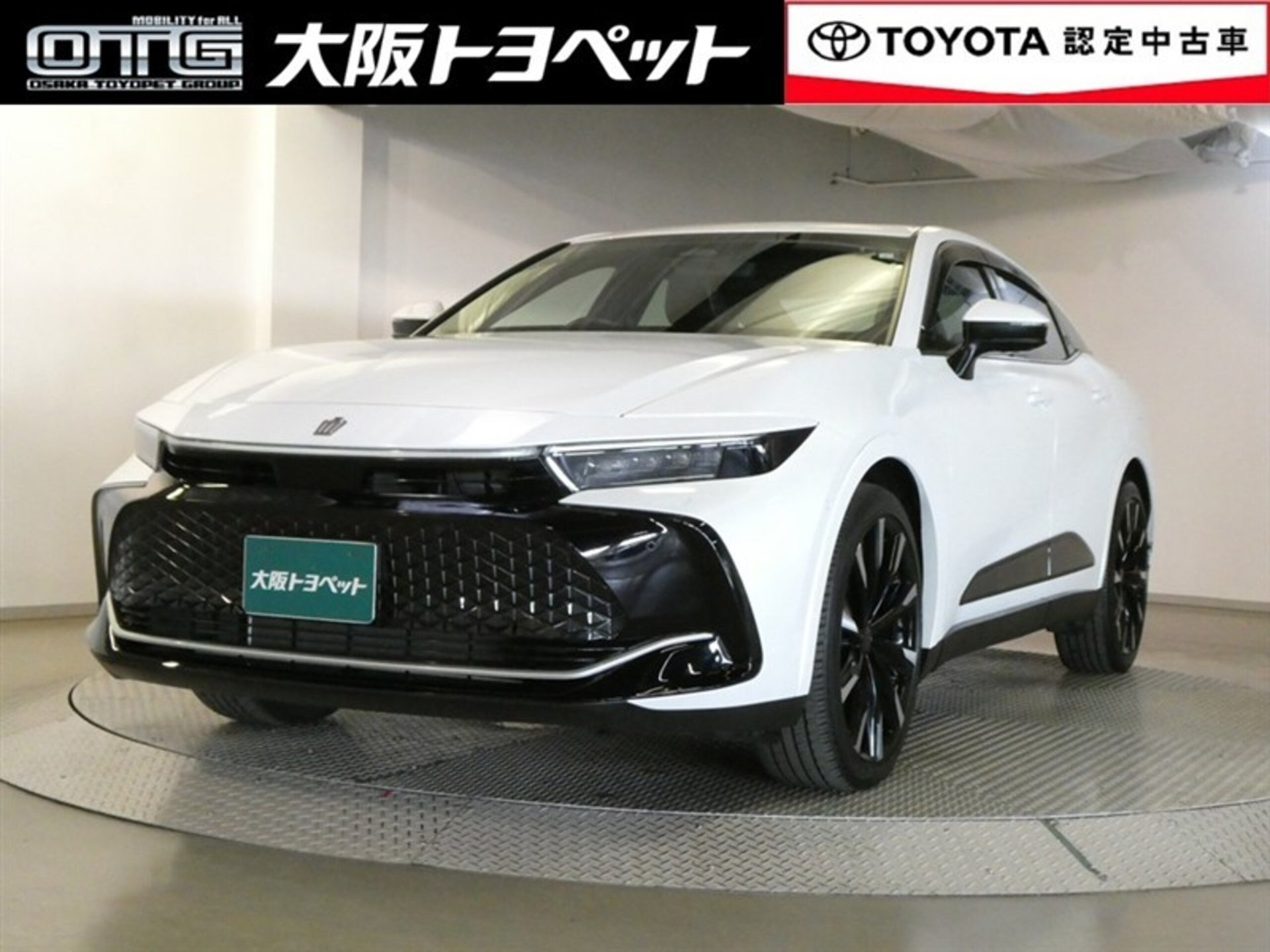 TOYOTA CROWN CROSSOVER - View 1