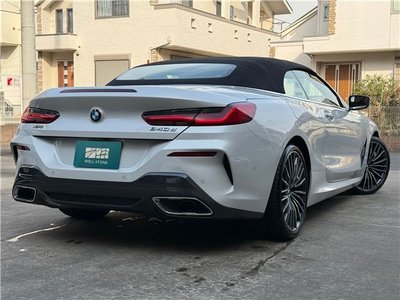 BMW 8 SERIES - 2