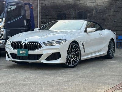 BMW 8 SERIES - 1