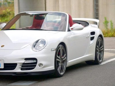 PORSCHE 911 CABRIOLET - 7