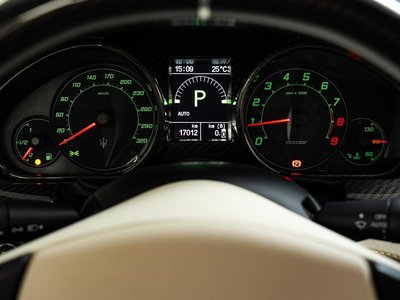 صورة 9 لـ 2019 Maserati GRANTURISMO