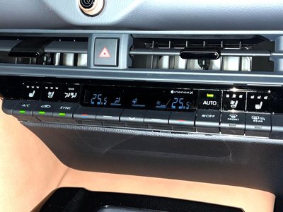 صورة مصغرة 46 لـ 2023 Toyota CROWN SPORT