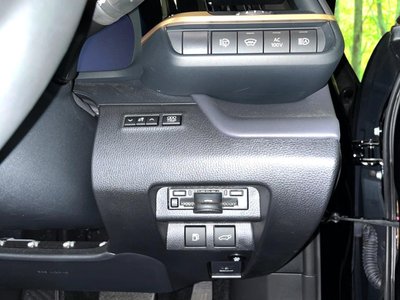 صورة مصغرة 40 لـ 2023 Toyota CROWN SPORT