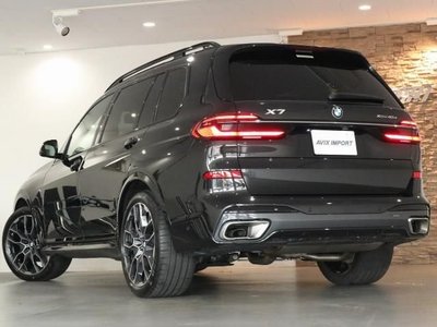 2024 BMW X7 — фото 2