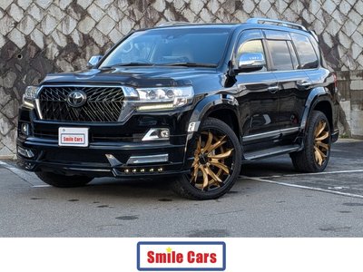 TOYOTA LAND CRUISER 200 - 1