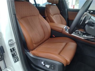 صورة 9 لـ 2026 BMW X7