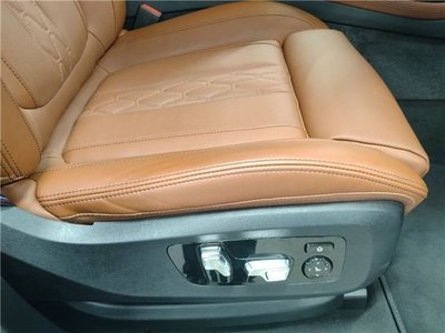 صورة 10 لـ 2026 BMW X7
