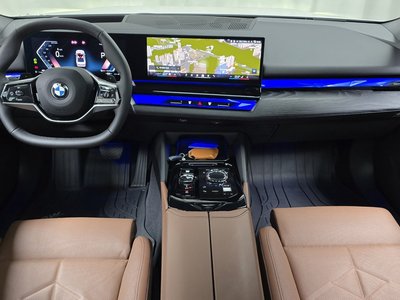 2025 BMW 5 SERIES — фото 5