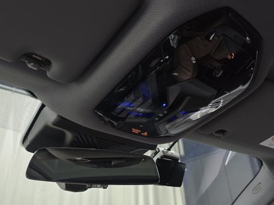 2025 BMW 5 SERIES — миниатюра 28
