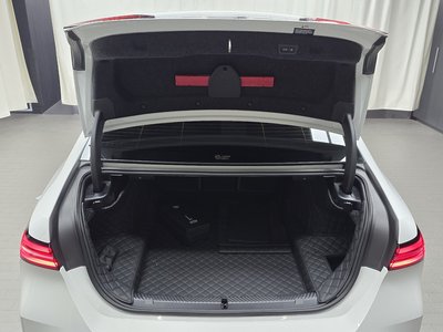 2025 BMW 5 SERIES — миниатюра 32