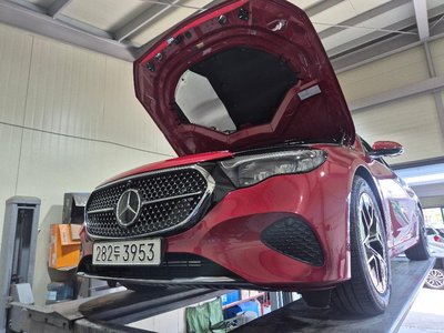 صورة 1 لـ 2025 Mercedes-BENZ E-CLASS