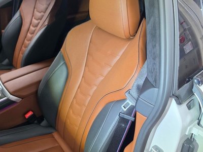BMW 8 SERIES - 7