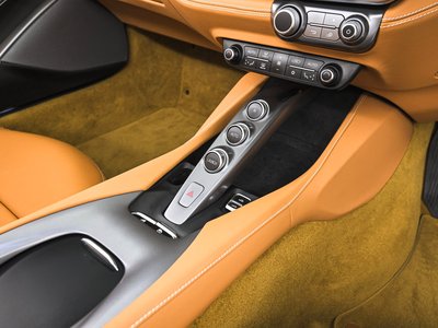 2020 FERRARI PORTOFINO — миниатюра 19