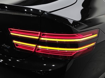 GENESIS G80 (RG3) - 10
