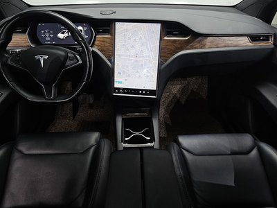 2018 Tesla MODEL X — фото 5