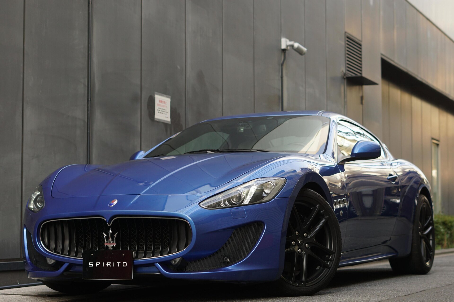 MASERATI GRANTURISMO - View 1