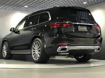 MERCEDES-BENZ GLS - 10