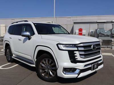 TOYOTA LAND CRUISER 300 - 5