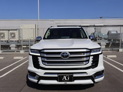 TOYOTA LAND CRUISER 300 - 9